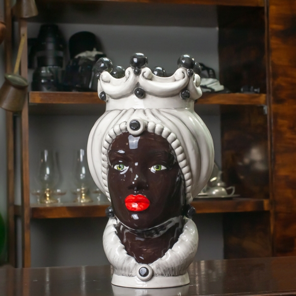 Testa di moro donna in ceramica caltagirone