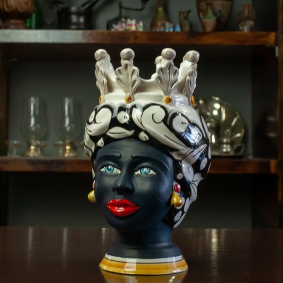 Testa di moro in ceramica siciliana di Caltagirone Black and White L. 15 x H. 25 cm